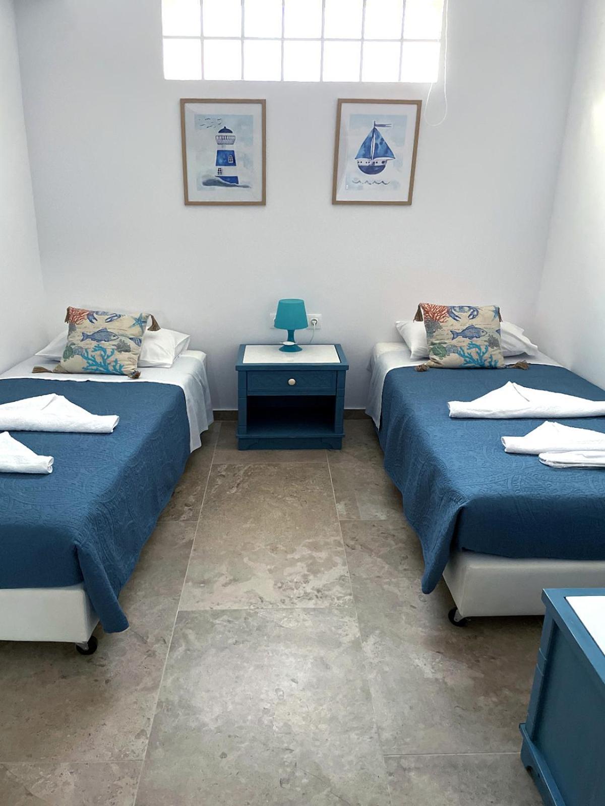 Odysseus Boutique Apartment エルミオニ エクステリア 写真